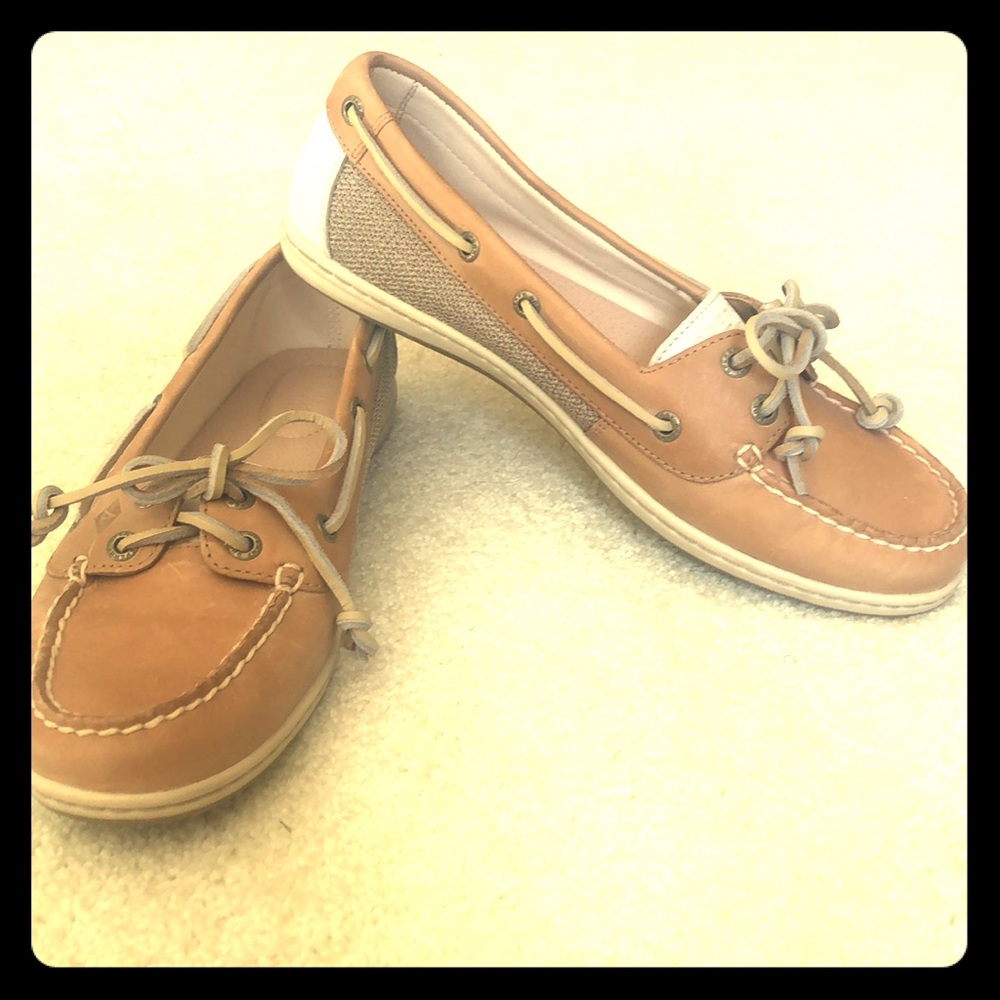 Sperry boat shoes